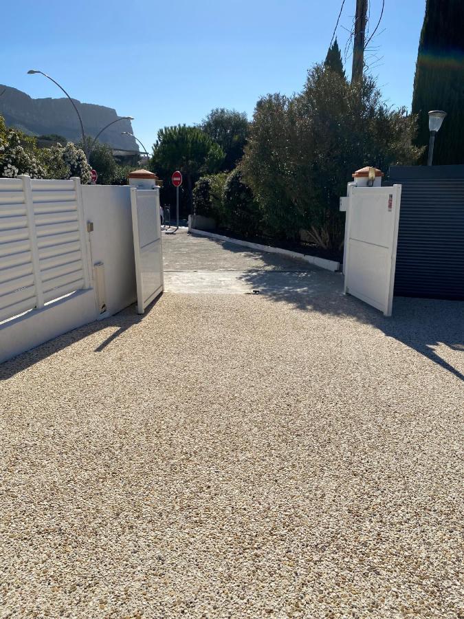 Plein Centre Avec "Parking Prive" Voitures Electriques Bienvenues Apartment Cassis Exterior photo