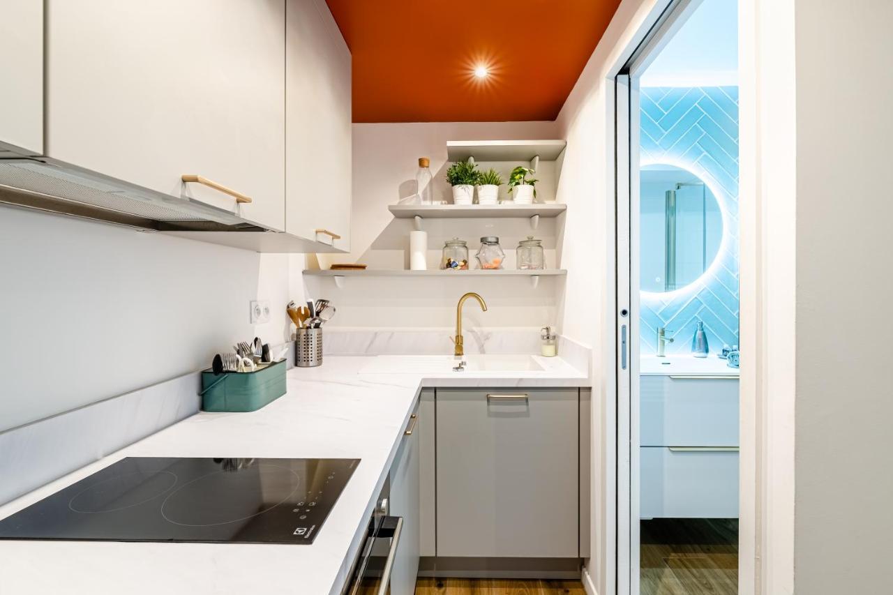 Plein Centre Avec "Parking Prive" Voitures Electriques Bienvenues Apartment Cassis Exterior photo